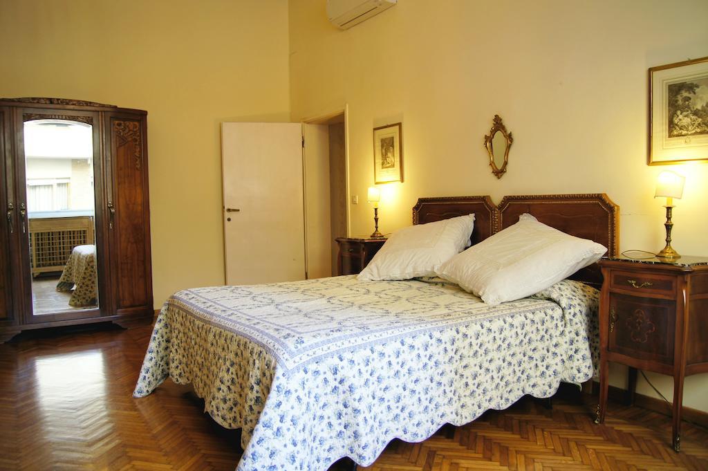 Bartolomeo Apartment Флоренция Стая снимка